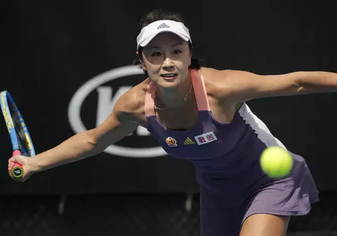 China a prezentat noi imagini cu Shuai Peng. Jucătoarea de tenis discută cu baschetbalistul Yao Ming