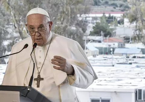Papa Francisc critică felul în care sunt trataţi migranţii în Europa: Cauzele ar trebui atacate, nu oamenii săraci