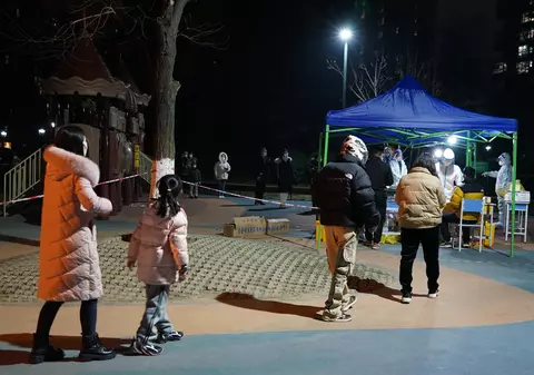 Cel mai mare număr cazuri de coronavirus în China, în ultimele patru luni, în ciuda regulilor draconice impuse de autorități