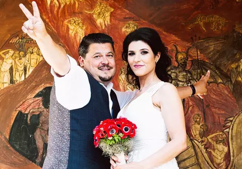 Băiețelul lui Mihai și al Cătălinei Bobonete a împlinit 12 ani. Octav seamănă tot mai mult cu mama lui