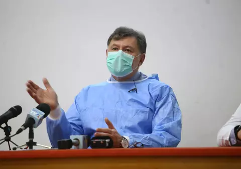 Alexandru Rafila: Până la sfârşitul lunii vom avea primele cantităţi de Molnupiravir