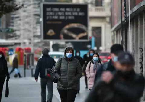 INTERVIU. Epidemiologul Emilian Popovici: „După valul 5, care e devastator ca număr de infecții, ar putea urma o pauză până la toamnă sau la iarnă”