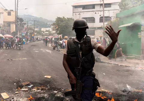 Doi jurnaliști, uciși de o bandă în Haiti, în timp ce documentau lipsa de securitate