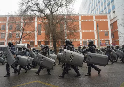 Vladimir Putin a revendicat victoria în apărarea Kazahstanului după protestele violente