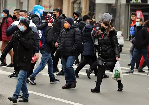 12 județe și Municipiul București sunt în scenariul roșu. Capitala, cele mai multe cazuri COVID, înregistrate în ultimele 24 de ore