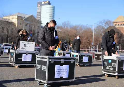 Angajații din Industria Spectacolelor, protest în fața Guvernului, de Ziua Culturii Naționale