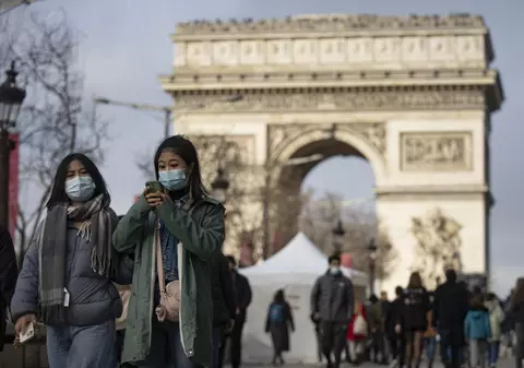 Franţa a adoptat proiectul de lege care transformă paşaportul sanitar în paşaport de vaccinare. Legea mai are nevoie de votul Senatului