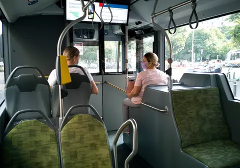 Cartierele Drumul Taberei și Berceni, unite de o linie directă de transport. Ce traseu are autobuzul 232
