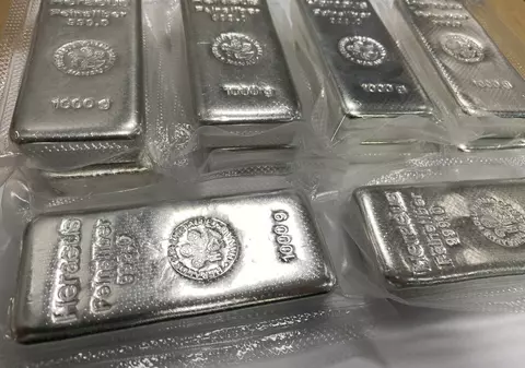 Un austriac i-a furat unchiului său 107 lingouri de argint, apoi s-a împrumutat la bancă pentru a acoperi prejudiciul