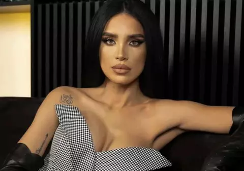 Adelina Pestrițu, despre operațiile estetice: „O să-mi fac îmbunătățiri ori de câte ori voi simți că am nevoie”. Ce spune despre pozele nud