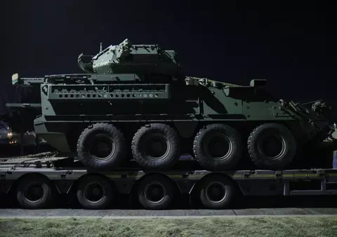 Primele convoaie militare americane au ajuns la baza Mihail Kogălniceanu. 1.000 de militari americani vor ajunge aici