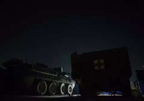 Primul convoi militar american, în drum spre Mihail Kogălniceanu. Când ajung blindatele la București