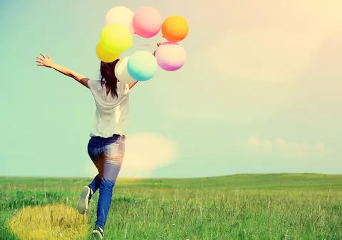 Cum să fii fericit fără să-ţi doreşti asta. Răspunsul filosofului Frank Martela în volumul „O viaţă minunată“