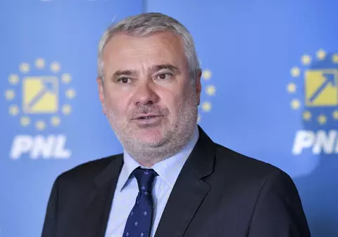 Deputatul PNL Gigel Știrbu, după scandalul dintre Simion și ministrul energiei: Parlamentarii cu ieșiri nervoase trebuie să fie controlați psihiatric