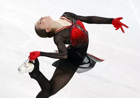 Kamila Valieva se apără în urma acuzațiilor de dopaj. Patinatoarea susține că a luat accidental pastilele de inimă ale bunicului