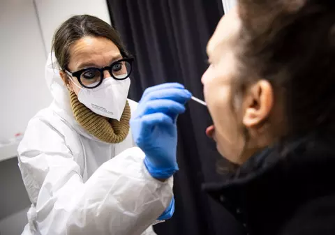 Ministerul Sănătății, apel la testarea COVID-19 prin medicii de familie