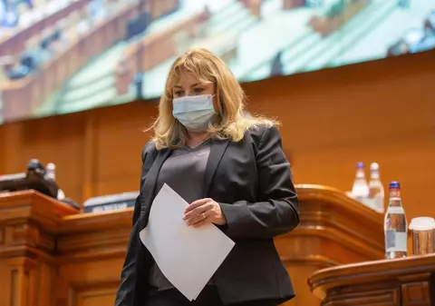 Anca Dragu îl „înțeapă” pe Marius Budăi și îi cere premierului Ciucă să îl demită