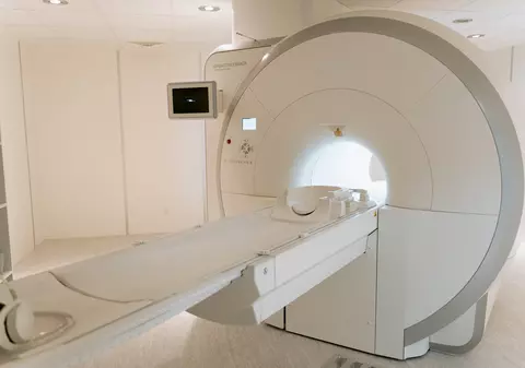Ce presupune un RMN? Caracteristicile, avantajele și indicațiile acestei investigații