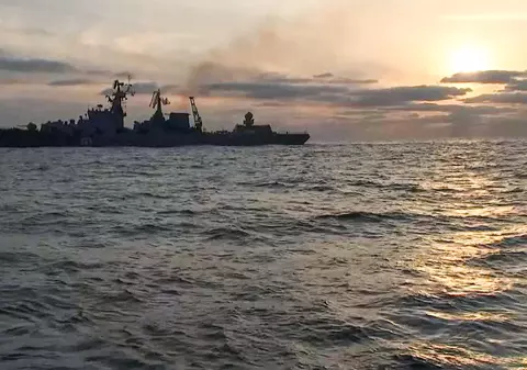 Turcia interzice trecerea navelor de război prin Bosfor şi Dardanele