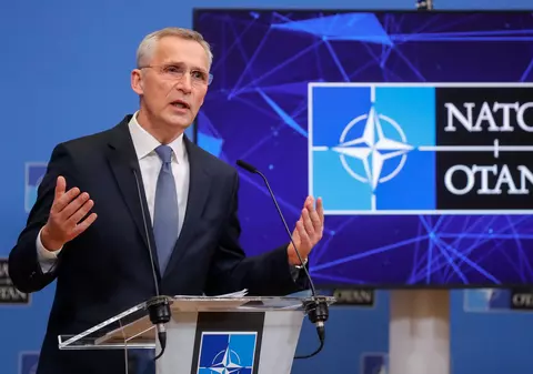 Jens Stoltenberg: Planurile NATO trebuie să includă mai multe trupe pe flancul estic