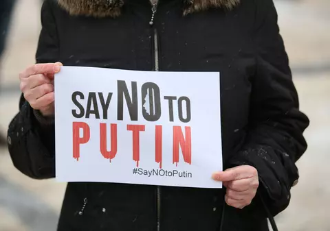 Războiul lui Putin contra Ucrainei îngroapă în România populismul despre slăbiciunea Occidentului „decadent” și „neo-marxist”