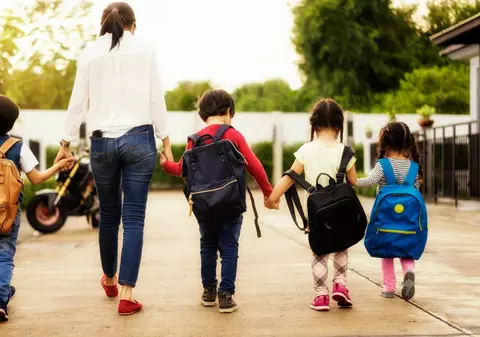 Licee cu săptămâna de patru zile în SUA. Ce rezultate au avut elevii cu program scurt