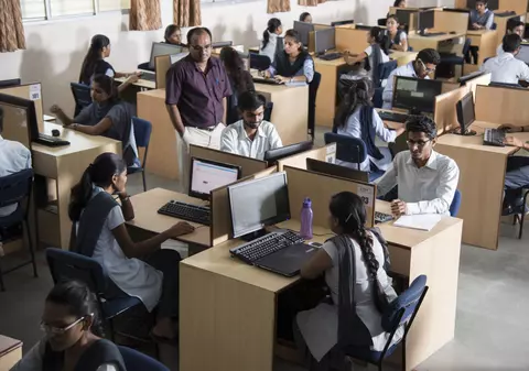 Software-ul este noul petrol. India a exportat mai multe programe decât Arabia Saudită țiței