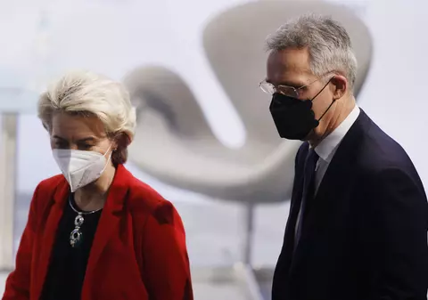 UE condamnă decizia Rusiei: „Vom reacționa cu unitate, fermitate și hotărâre în solidaritate cu Ucraina”. Reacția NATO