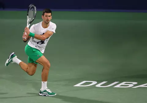 Explicaţiile directorului turneului de la Dubai, după ce Novak Djokovici a primit permisiunea să participe chiar dacă nu s-a vaccinat