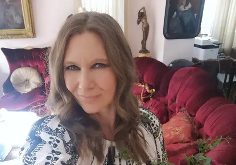 Romanița Iovan, în costum de baie la 57 de ani. Creatoarea de modă se află în Turcia. „Am înotat la 8 grade afară”