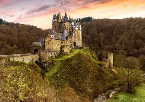 Burg Eltz – unul dintre cele mai impresionante castele din Germania