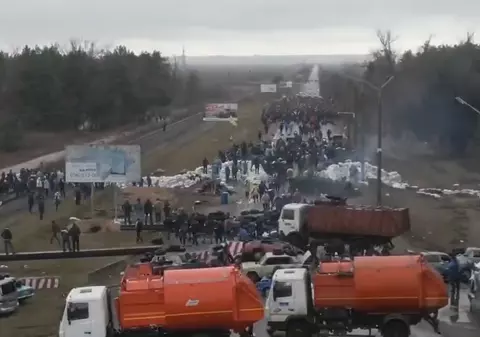 Soldații ruși au cerut să facă o poză în curtea centralei nucleare de la Zaporojie, ca să vadă șefii că au cucerit-o: „Apoi vom pleca!”