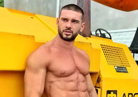 De ce Dorian Popa nu poartă niciodată lenjerie intimă: „Eu nu mă dezic de principii”