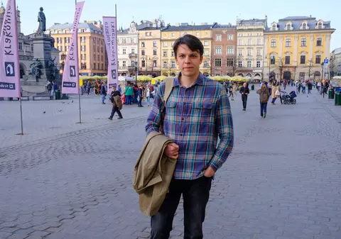 CORESPONDENȚĂ. Viața unui student român în Cracovia, oraș care a primit peste 100 de mii de refugiați: „Când lipsește câte un coleg, găzduim ucraineni”