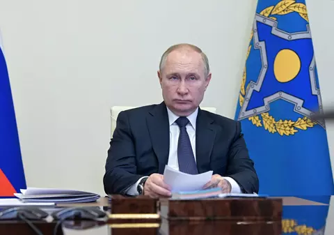 Gazda unei emisiuni de radio din Kazahstan, concediată după ce a amenințat pe Facebook că-l cheamă pe „unchiul" Putin