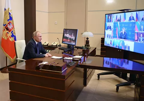 Înalt oficial american: „Putin e dezinformat. Consilierii săi se tem să-i spună adevărul despre invazia din Ucraina”