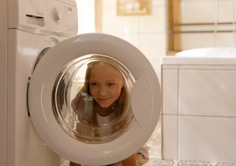 Mașină de spălat automată sau mașină de spălat semiautomată. Care sunt diferențele?