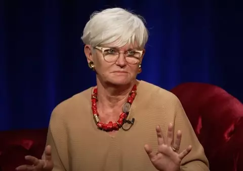 Monica Tatoiu s-a căsătorit dintr-un pariu cu tatăl ei și a divorțat după 3 luni: „M-a înșelat în noaptea nunții”