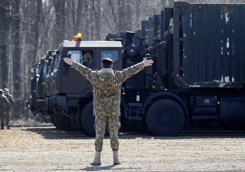 Pericolul proiectului de lege „starea de criză” în România: „Ar permite ca Armata să preia conducerea administrativă a țării în caz de instabilitate politică”