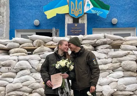 Ucraina a înregistrat peste 10.600 de căsătorii după invazia armatei ruse