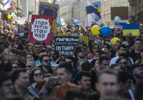 Comunitatea rușilor din Cehia, mesaje dure împotriva lui Putin la protestul antirăzboi organizat sâmbătă în Praga