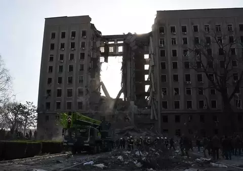 80 de civili din Mikolaiv ar fi fost uciși până acum, spune primarul orașului. Rușii, acuzați că folosesc bombe cu dispersie