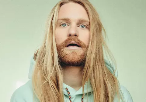 Cine e Sam Ryder, cel care reprezintă Marea Britanie la Eurovision 2022. Are peste 12 milioane de fani pe TikTok