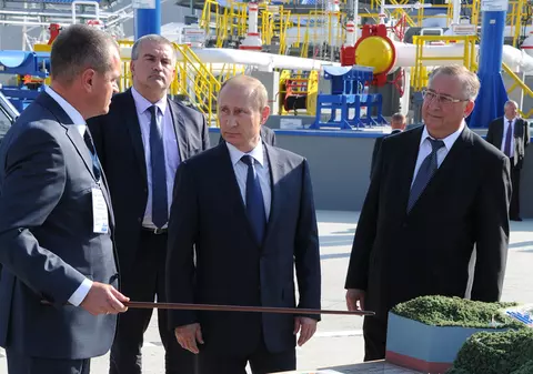 Rusia acceptă de la „țările prietene” plata în monedele naționale sau bitcoin pentru livrările de gaze naturale și petrol