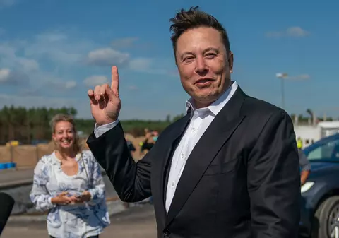 Elon Musk, omul cu cea mai mare avere din lume: „Cred că Putin e semnificativ mai bogat decât mine”
