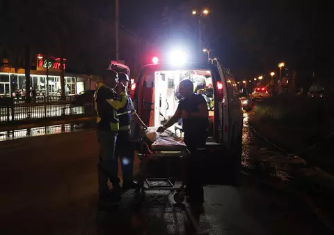 Cinci persoane au murit lângă Tel Aviv, după ce un bărbat a început să tragă în oameni, pe stradă