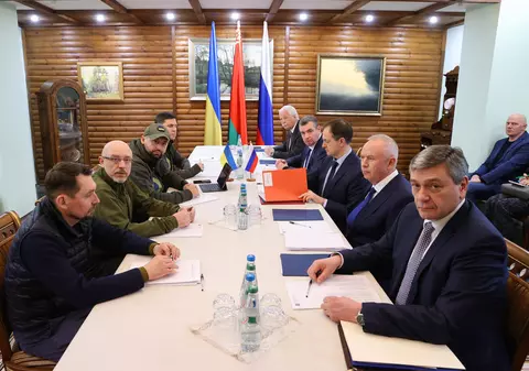 Negocierile de pace dintre Rusia și Ucraina se reiau în Turcia. Niciun rezultat concret, după discuțiile prin videoconferință