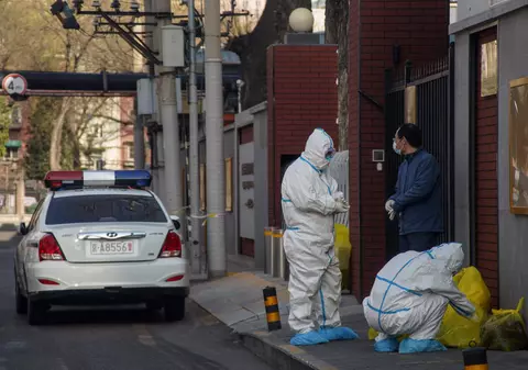 China anunță un număr record de cazuri COVID. 30 de milioane de oameni, în carantină totală