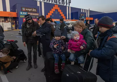 O maternitate din Mariupol a fost evacuată cu forța spre Rusia, anunță primăria orașului