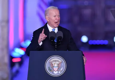 Biden acuză petroliștii pentru prețurile mari ale carburanților: „Exxon a făcut mai mulți bani decât Dumnezeu”